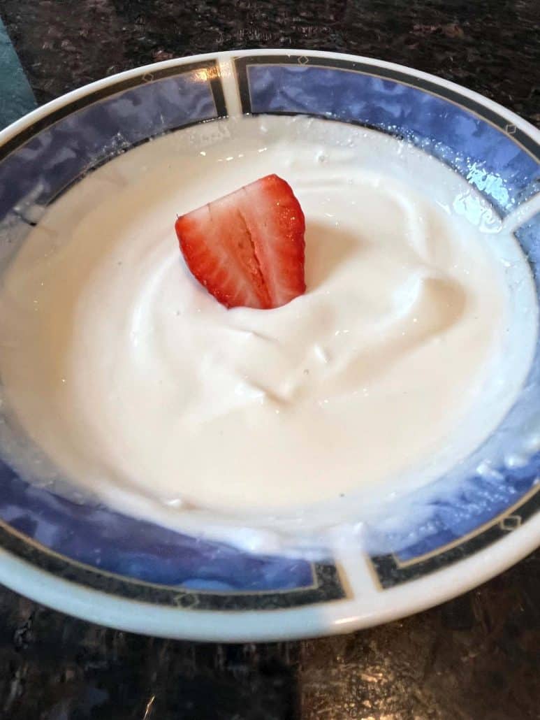 yogurt fruit dip with strawberry